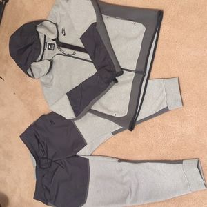 Nike ThermaFit